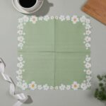 Natural Style Solid-Color Napkins with Daisy Print